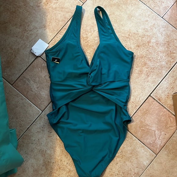 NWT Nicole Miller New York Size Large Green Swimsuit - Picture 2 of 4